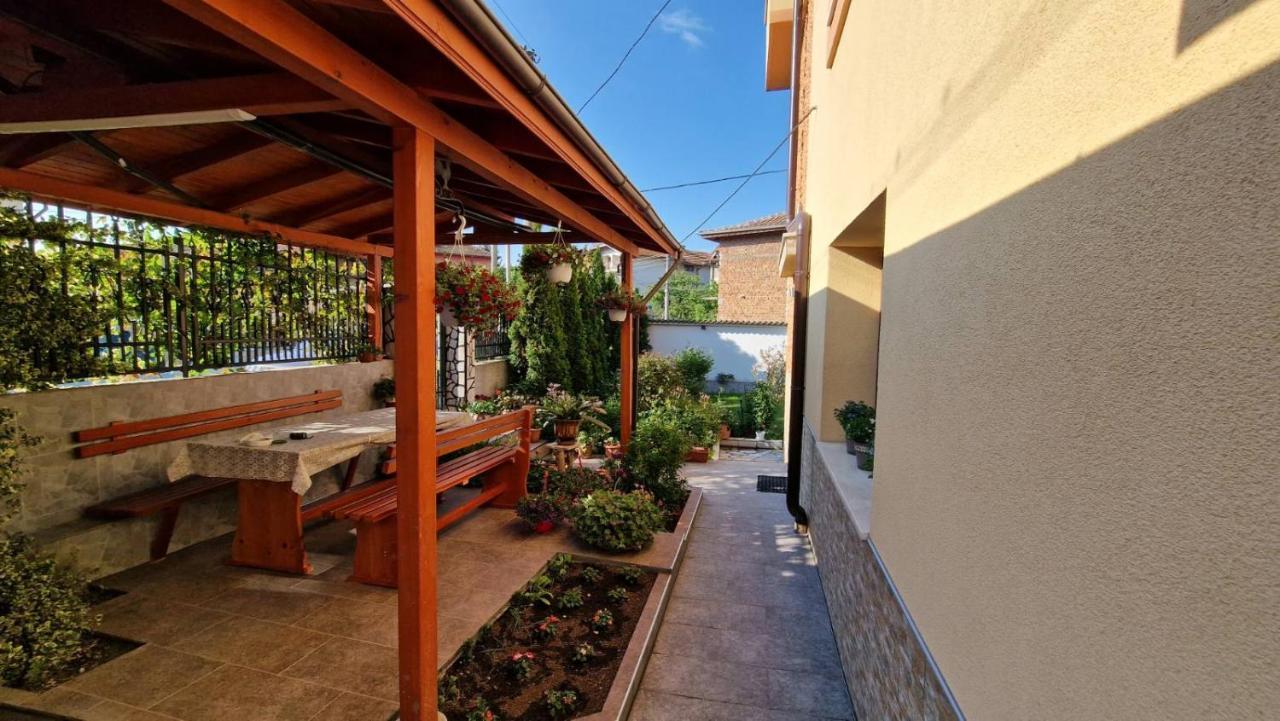 Family Hotel Dalia Velingrad Ngoại thất bức ảnh