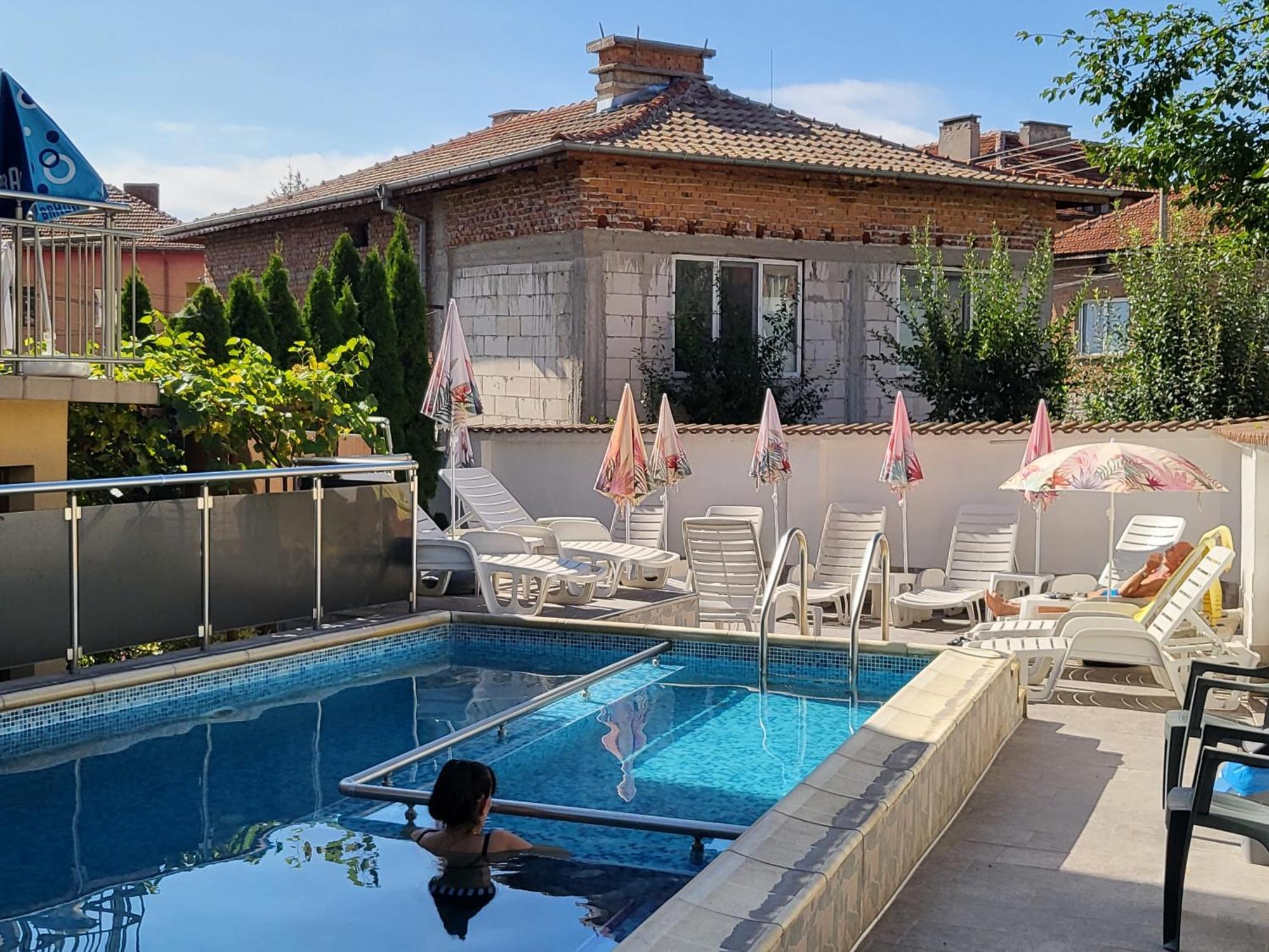 Family Hotel Dalia Velingrad Ngoại thất bức ảnh