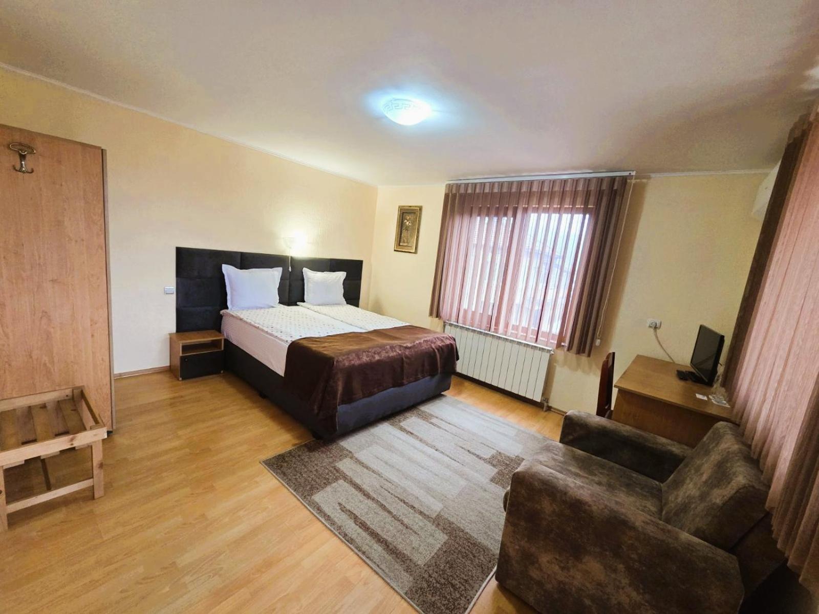 Family Hotel Dalia Velingrad Ngoại thất bức ảnh
