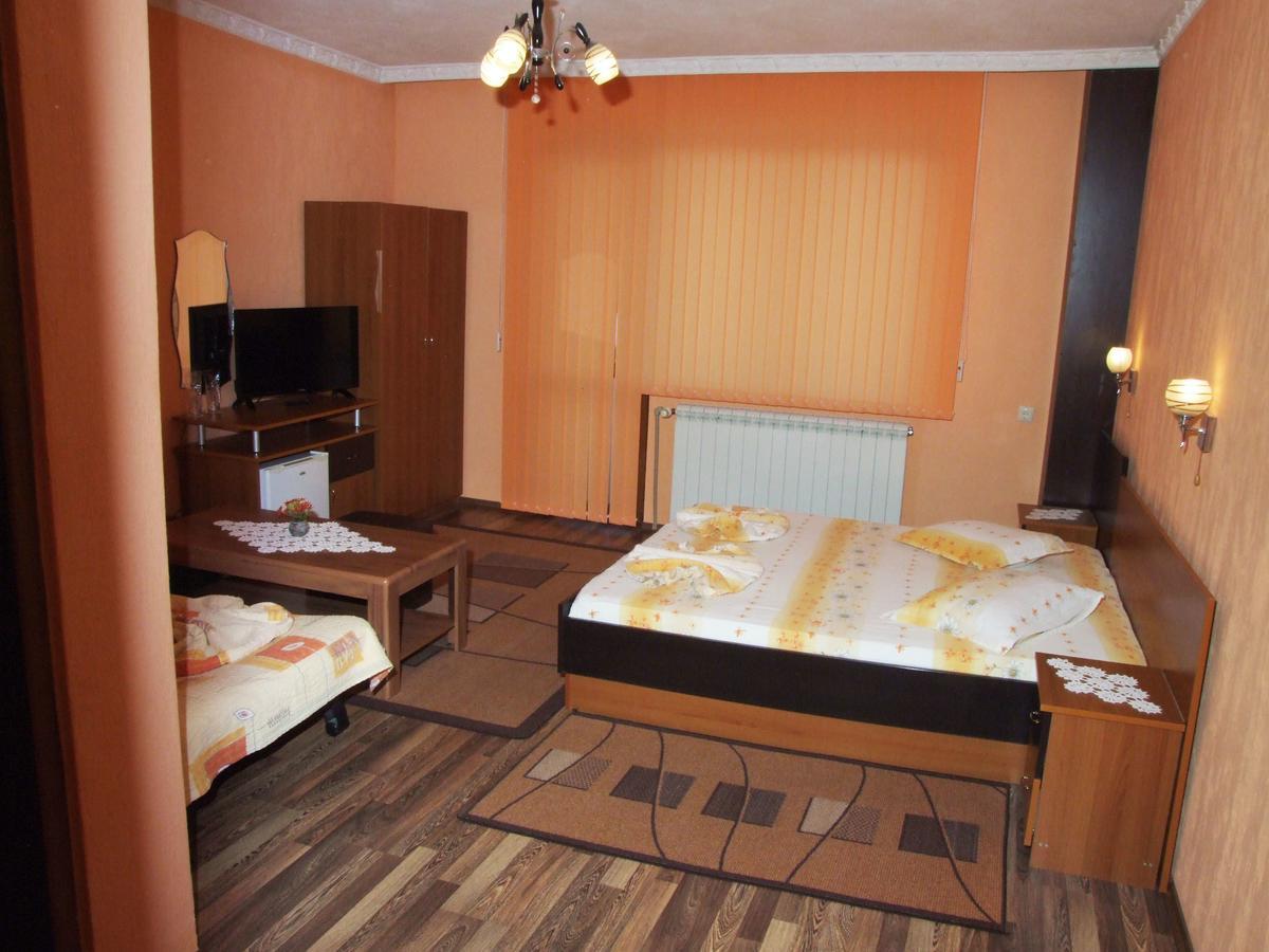Family Hotel Dalia Velingrad Ngoại thất bức ảnh